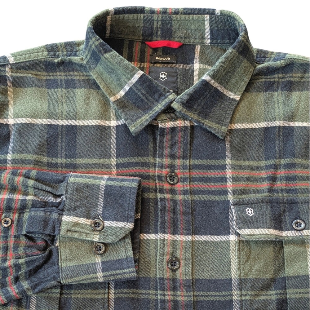 Victorinox Swiss Army Mens XL Tailored Fit Plaid Flannel Shirt Green Black